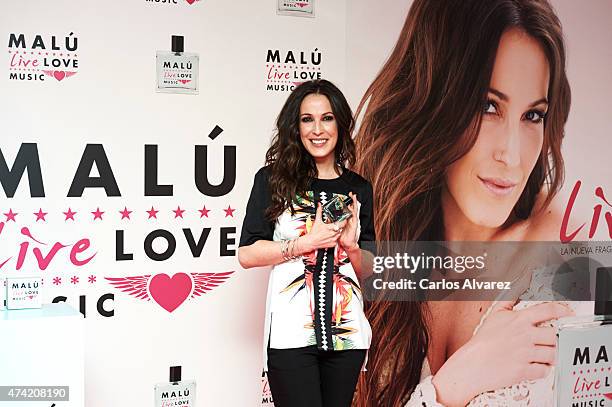 Malu Rapper 258 Malu Live Stock Photos, High-Res Pictures, and Images - Getty Images