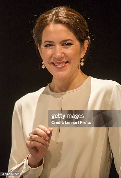Crown Princess Mary Of Denmark attends a show cooking session during her visit to Germany on May 21, 2015 in Munich, Germany.