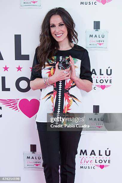 Malu Rapper 258 Malu Live Stock Photos, High-Res Pictures, and Images - Getty Images