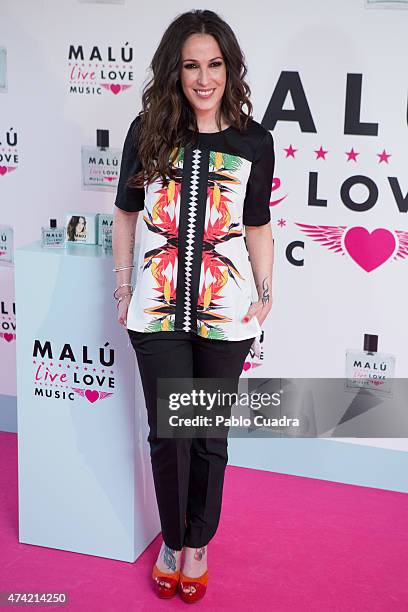 Malu Rapper 257 Malu Live Stock Photos, High-Res Pictures, and Images - Getty Images