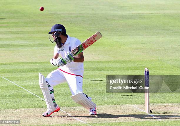 Moeen Ali of England ducks underneath a bouncer during day one of the 1st Investec Test match between England and New Zealand at Lords Cricket Ground...