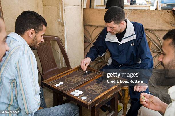 Backgammon Kuwait Backgammon Photos and Premium High Res Pictures - Getty Images