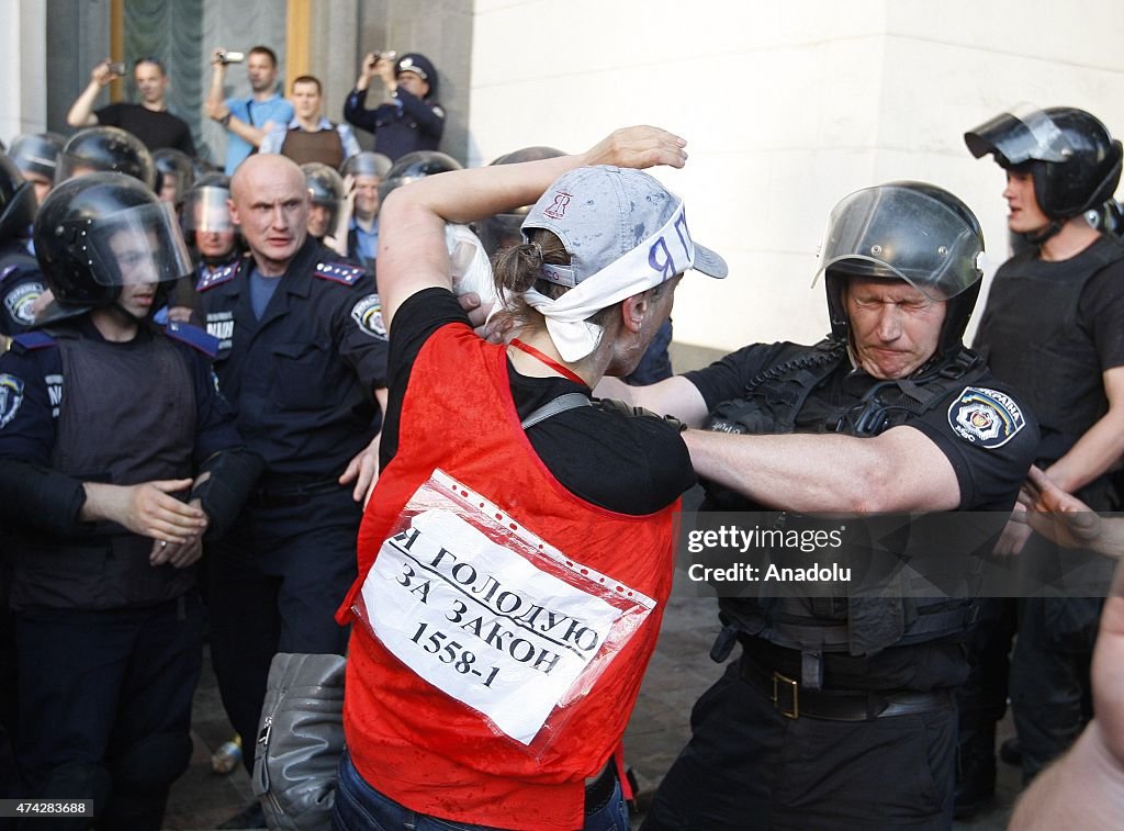 'Financial Square' protest in Ukraine