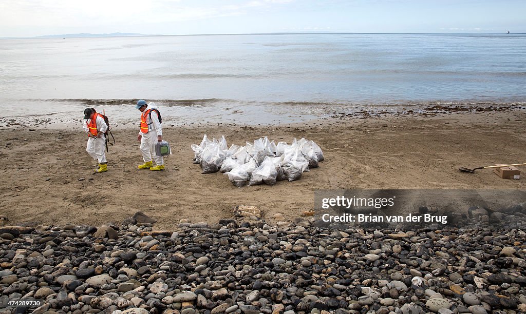 Ruptured Pipeline Spills Oil Along Santa Barbara Coast