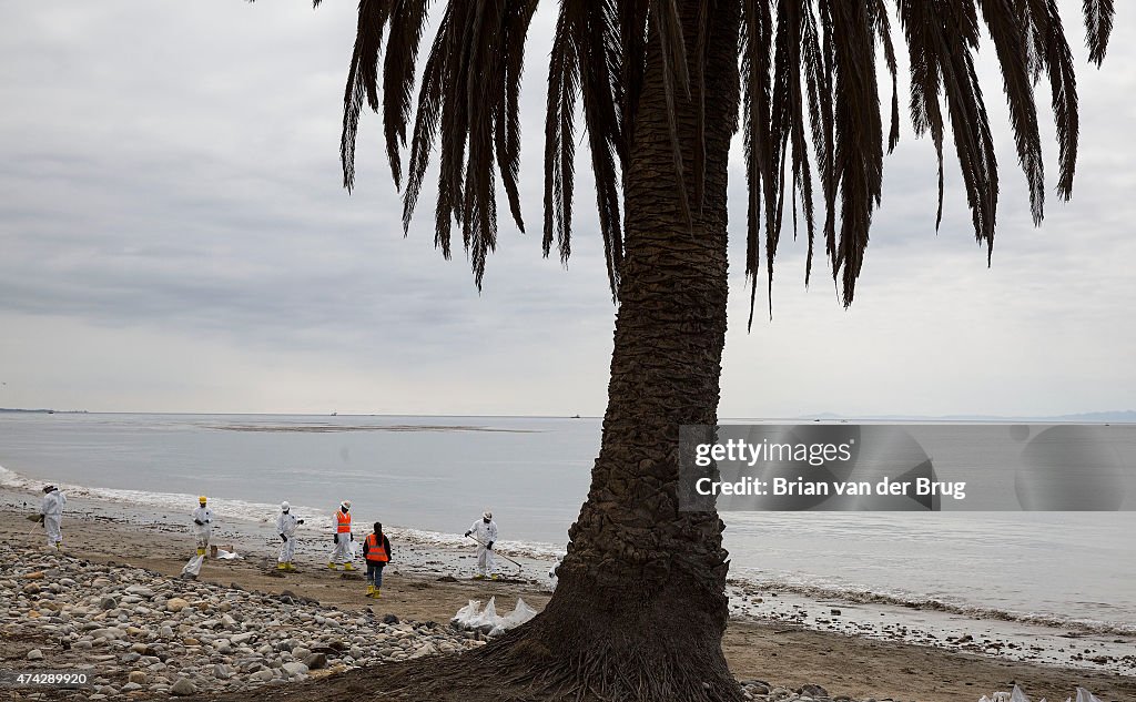 Ruptured Pipeline Spills Oil Along Santa Barbara Coast