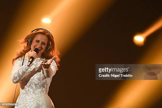 Maraaya of Slovenia performs on stage during the second Semi Final of the Eurovision Song Contest 2015 on May 21, 2015 in Vienna, Austria. The final...
