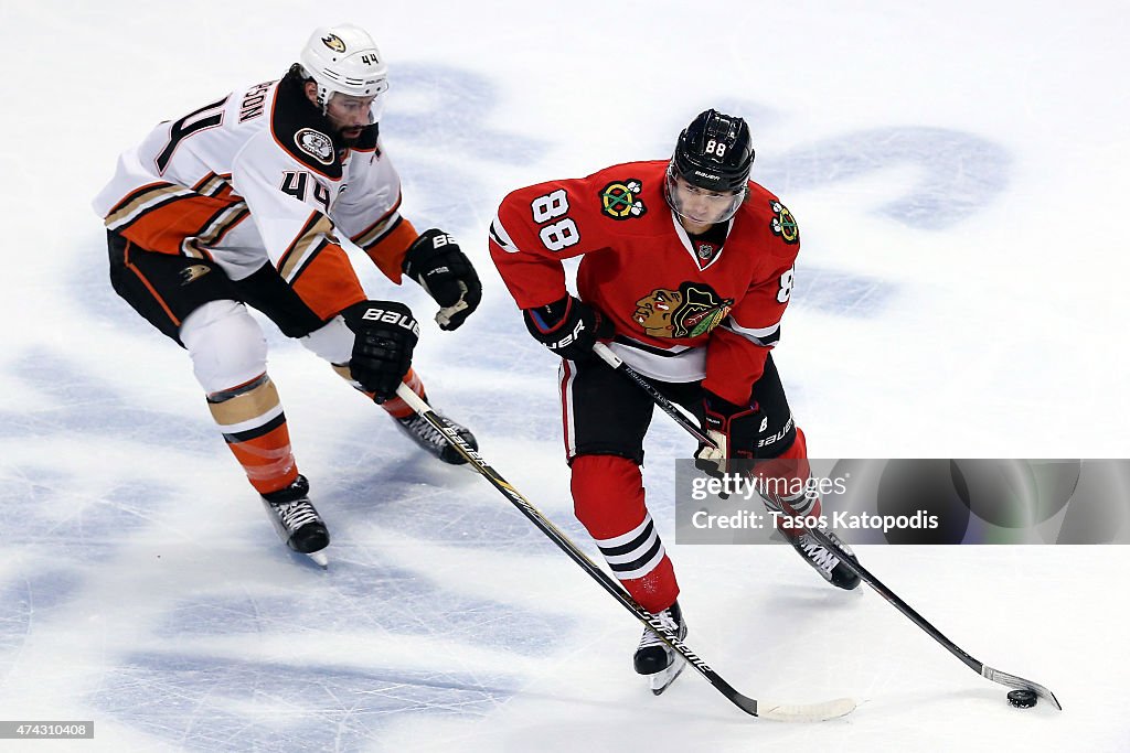 Anaheim Ducks v Chicago Blackhawks - Game Three