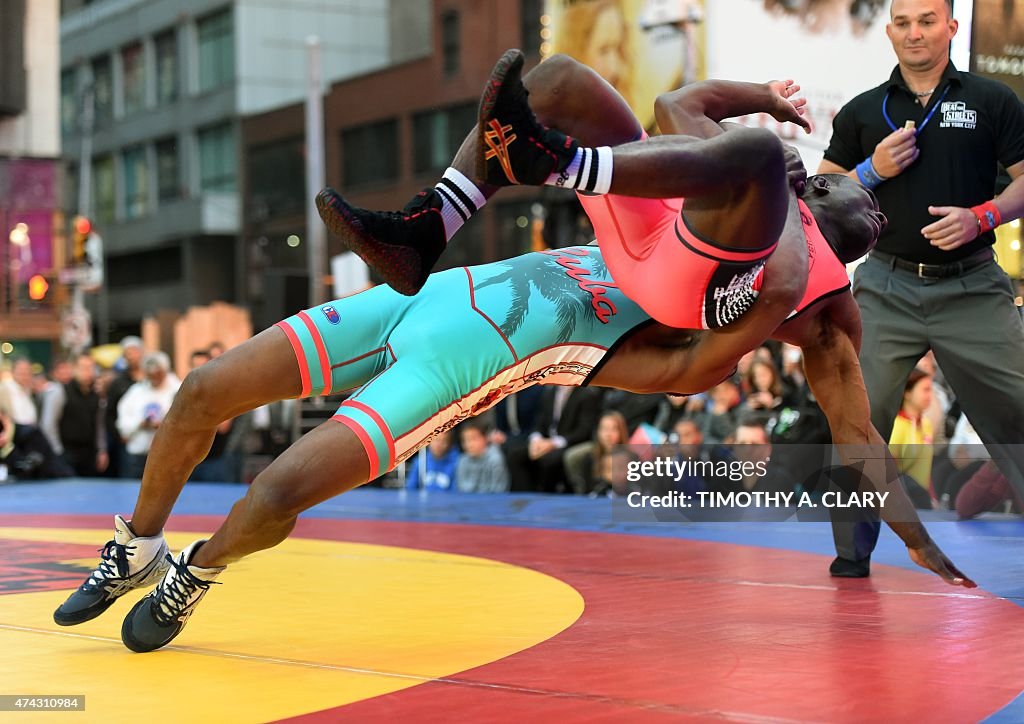 SPO-WRESTLING-USA-CUBA-TIMES SQUAR