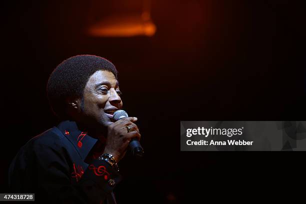 Tenor singer Glenn Leonard of the Temptations performs a tribute to B.B. King at B.B. King Blues Club & Grill on May 21, 2015 in New York City. King...