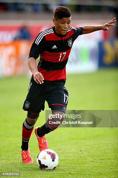 Patrice Kabuya of Germany runs with the ball during the international friendly match between U15 Netherlands and U15 Germany at the DETO Twenterand...