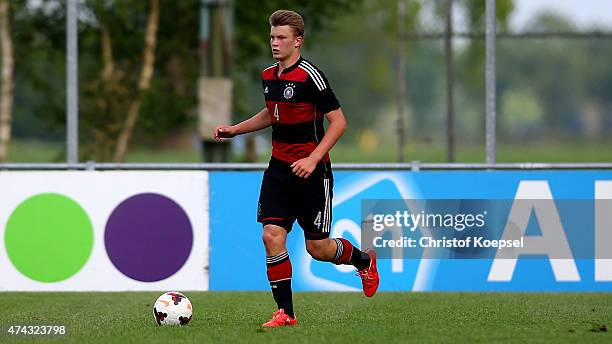 Lars-Lukas Mai of Germany runs with the ball during the international friendly match between U15 Netherlands and U15 Germany at the DETO Twenterand...