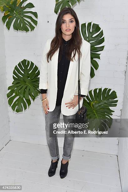 Actress Amanda Setton attends #UNCHAINME-An Art Bike Show By Martone Cycling Co. At Ron Robinson on May 21, 2015 in Santa Monica, California.