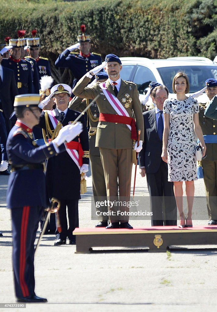 Spanish Royals Attend The New Royal Guards Flag Ceremony