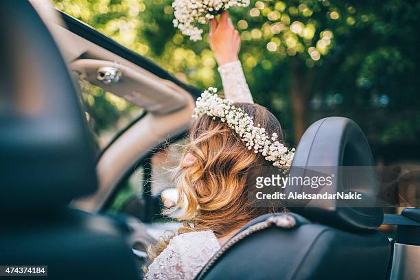 wedding time - just married car stock pictures, royalty-free photos & images