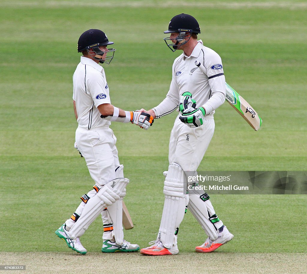 England v New Zealand: 1st Investec Test - Day Two