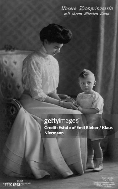Cecilie of Mecklenburg-Schwerin, Crown Princess of Germany and Prussia with her first son, Prince Wilhelm , 1908.