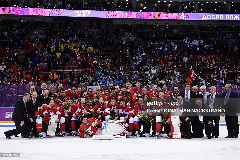 OLY-2014-IHOCKEY-MEN-MEDALS