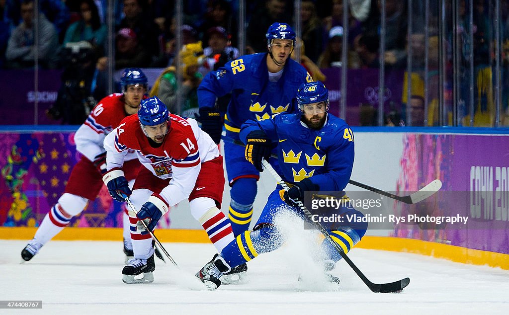 Ice Hockey - Winter Olympics Day 5