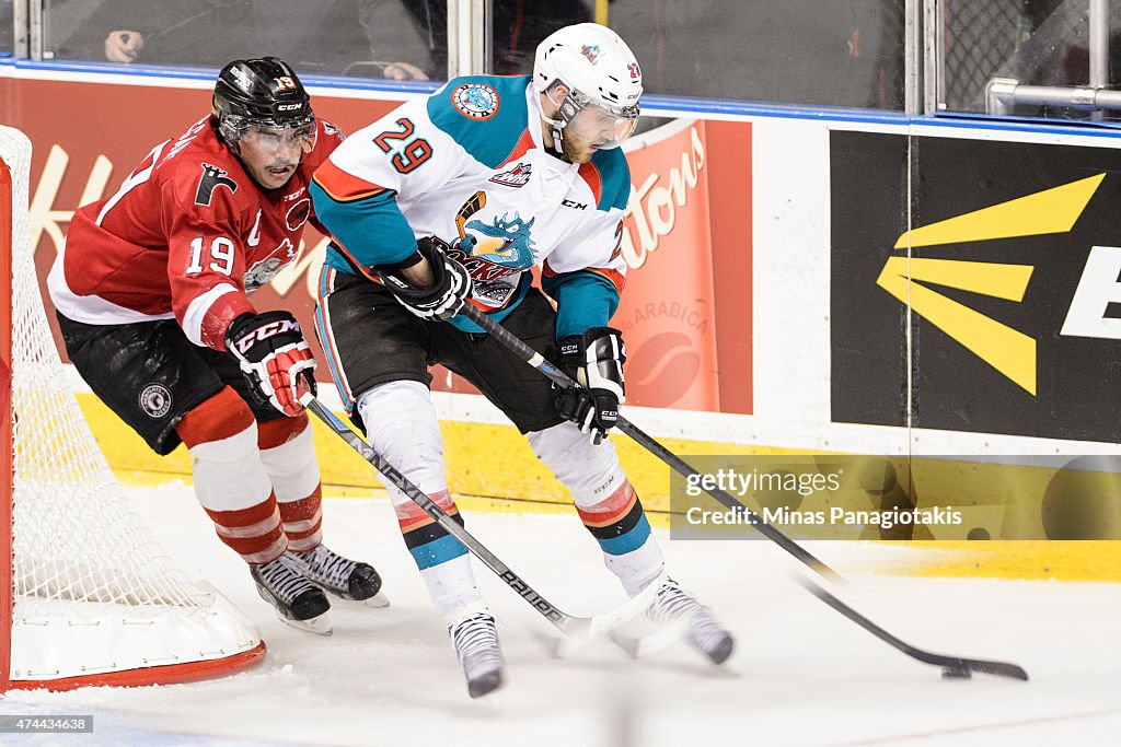 2015 Memorial Cup - Kelowna Rockets v Quebec Remparts - Game One