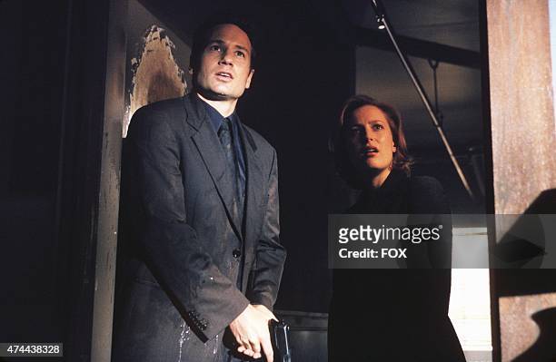 Agent Fox Mulder and Agent Dana Scully investigate circumstances around a man who seems to be just a little too lucky in "The Goldberg Variation"...