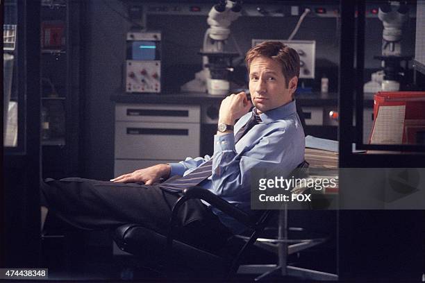 David Duchovny as Agent Fox Mulder in the "Vienen" episode of THE X-FILES which originally aired Sun., April 29, 2001 on FOX.
