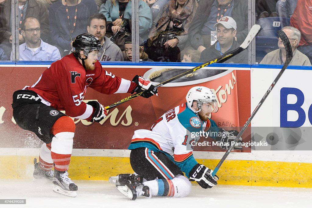 2015 Memorial Cup - Kelowna Rockets v Quebec Remparts - Game One