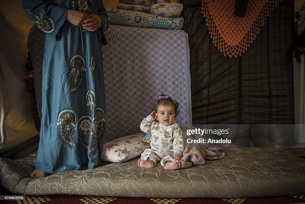 Syrian child refugees living in Turkey's Hatay city