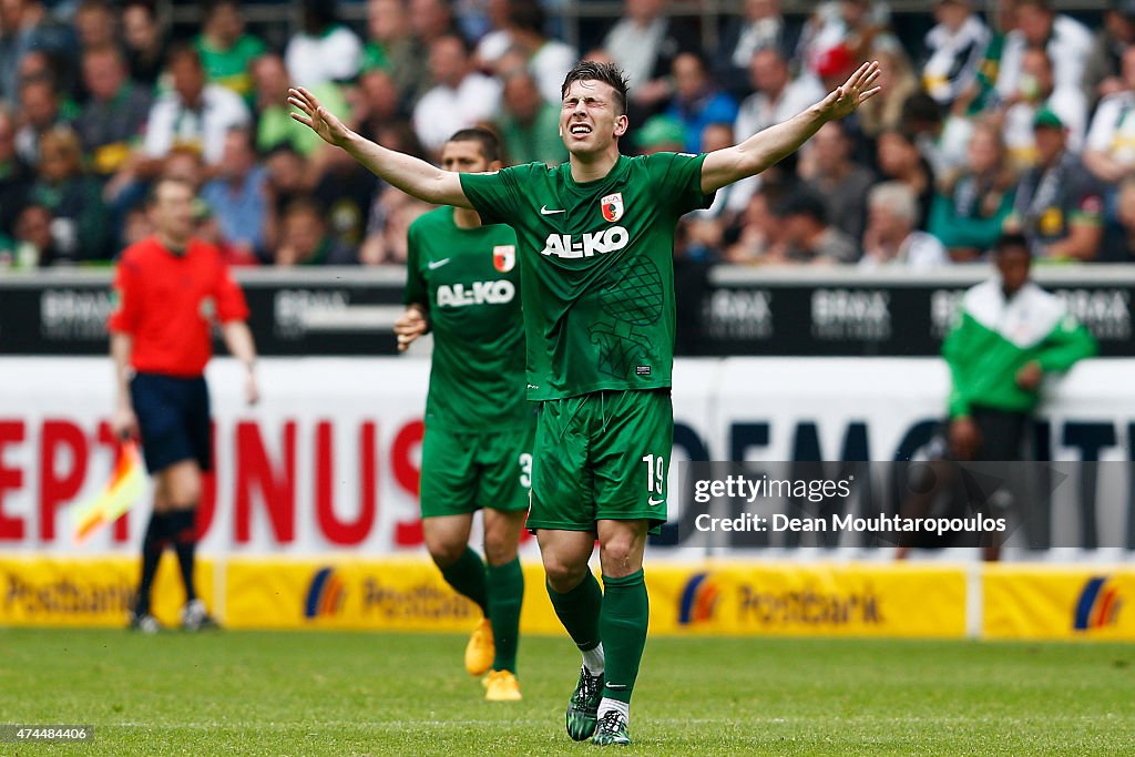 Borussia Moenchengladbach v FC Augsburg - Bundesliga