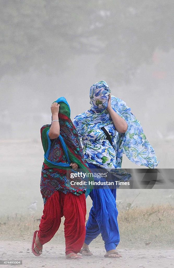 Heavy Dust Storm In Mohali