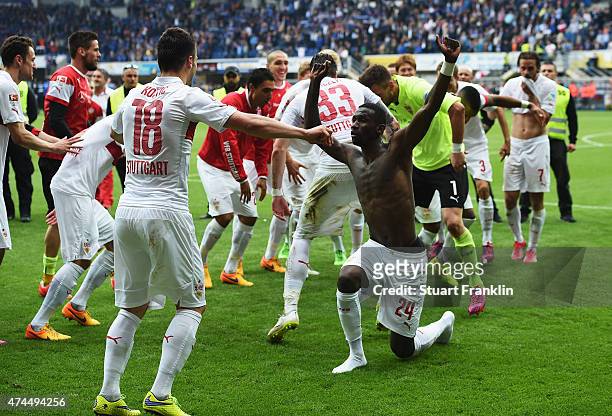 The players of Stuttgart celebrate staying in the first Bundesliga after winning the Bundesliga match between SC Paderborn 07 and VfB Stuttgart at...