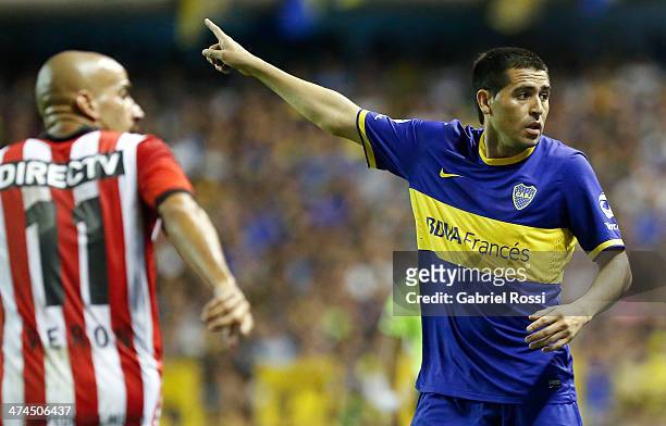 Juan Roman Riquelme of Boca Juniors looks on during a match between Boca Juniors and Estudiantes as part of forth round of Torneo Final 2014 at...