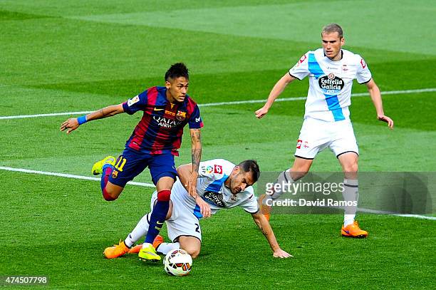 Neymar of FC Barcelona competes for the ball with Albert Lopo and Alex Bergantinos of RC Deportivo La Coruna of RC Deportivo La Coruna during the La...