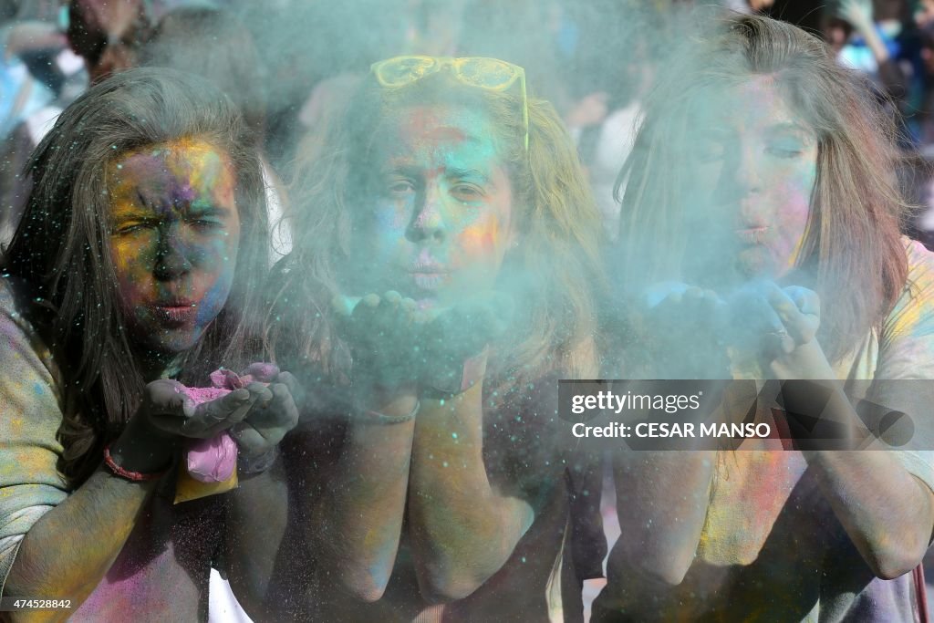 SPAIN-INDIA-FESTIVAL-HOLI