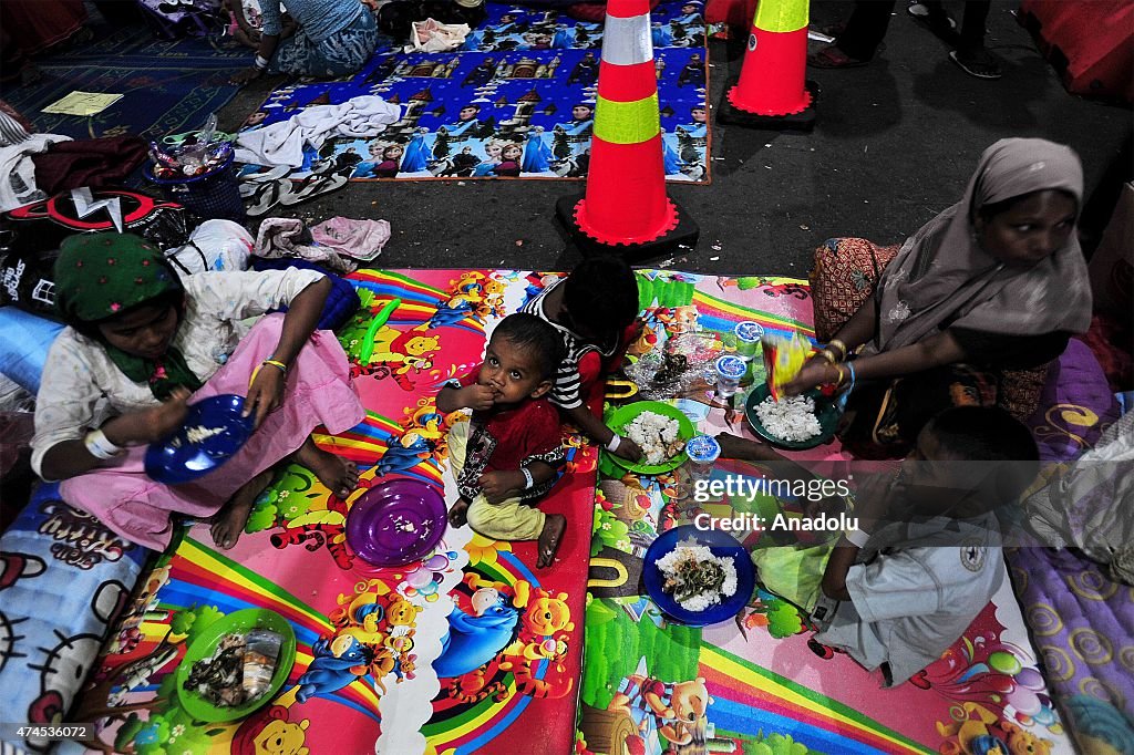 Rohingya migrants take shelter in Kuala Langsa