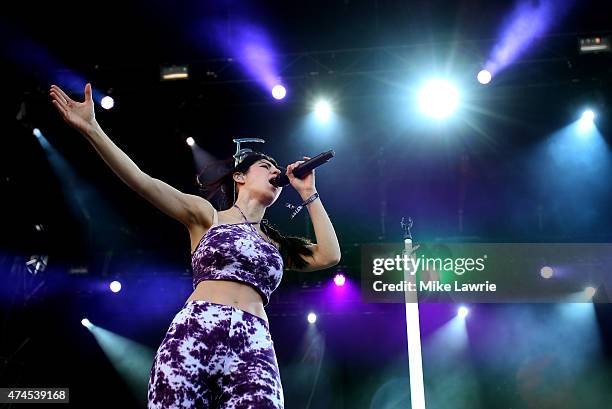 Marina and the Diamonds perform onstage during Boston Calling Music Festival Day 2 at Boston City Hall Plaza on May 23, 2015 in Boston, Massachusetts.