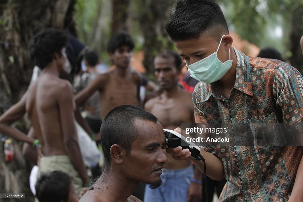 Rohingya migrants take shelter in Aceh