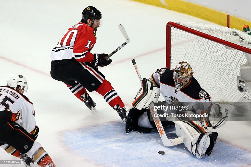 Anaheim Ducks v Chicago Blackhawks - Game Four