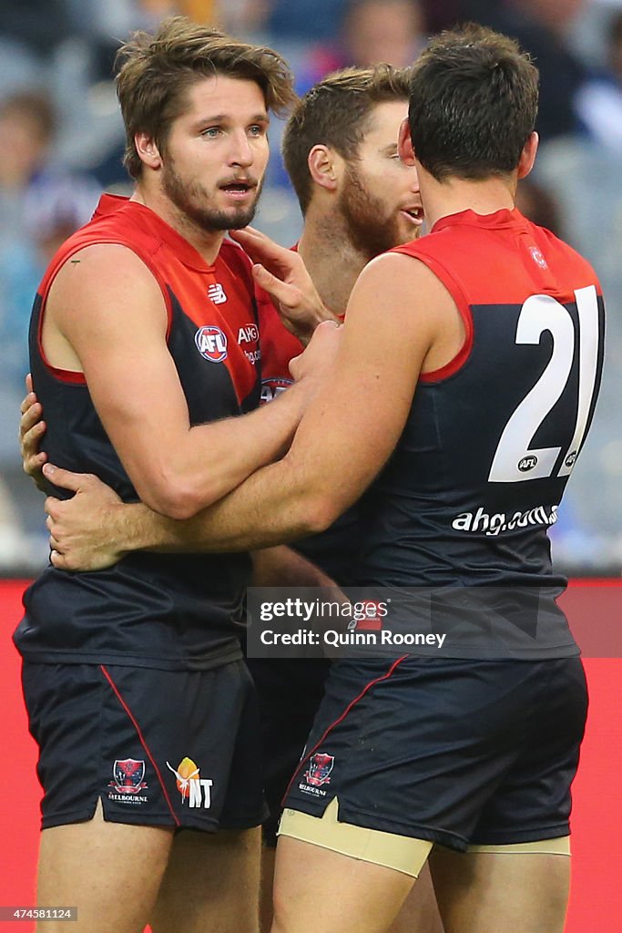 AFL Rd 8 - Melbourne v Western Bulldogs