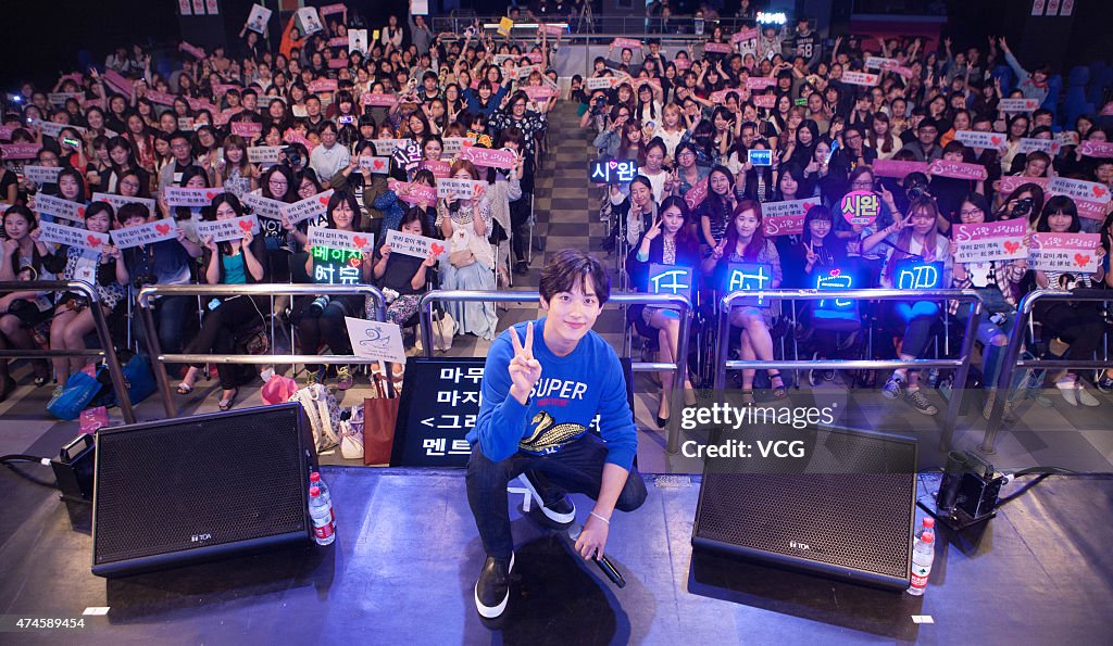 Yim Si-wan Meets Fans In Shanghai