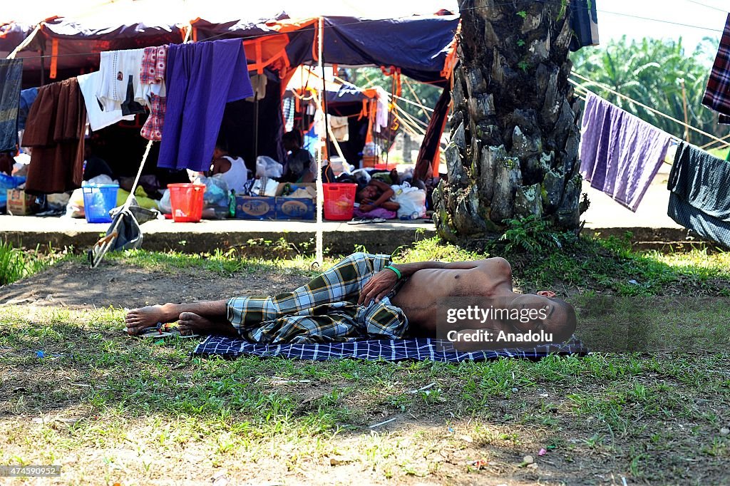 Rohingya migrants take shelter in Aceh