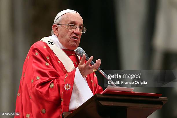 Pope Francis delivers his Homily during the Pentecost Celebration at the St. Peter's Basilica on May 24, 2015 in Vatican City, Vatican. Pope Francis...