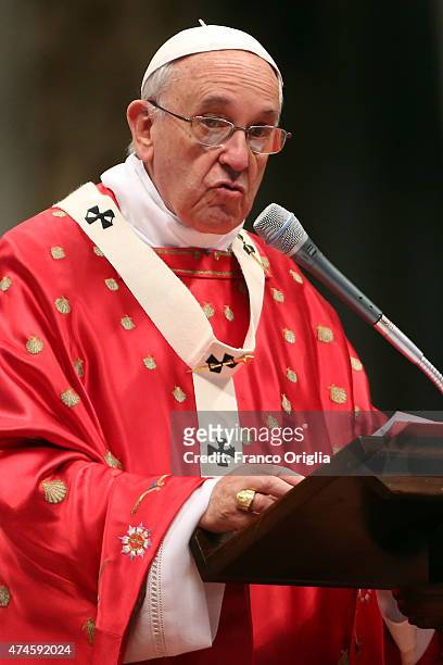 Pope Francis delivers his Homily during the Pentecost Celebration at the St. Peter's Basilica on May 24, 2015 in Vatican City, Vatican. Pope Francis...