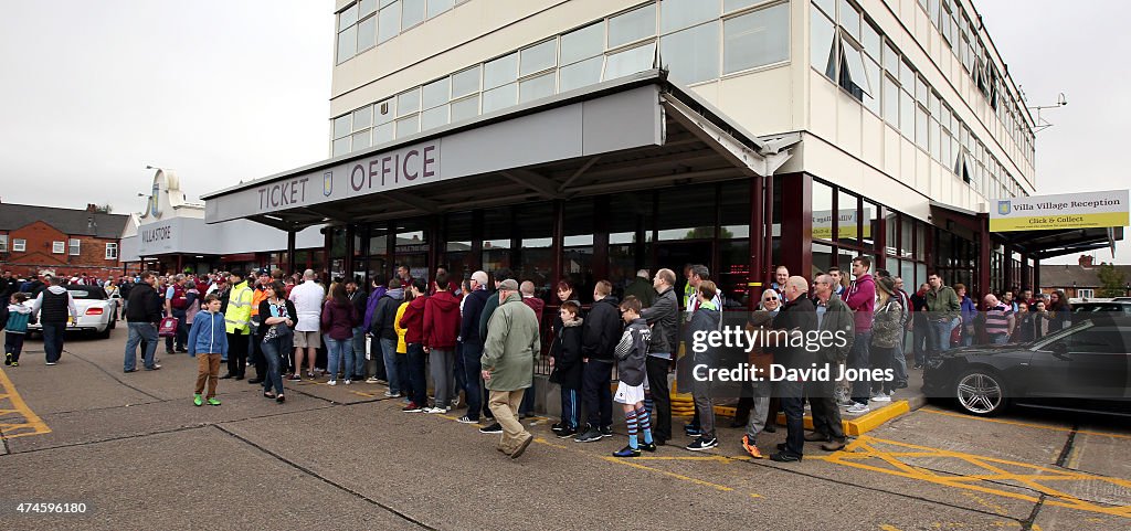 Aston Villa v Burnley - Premier League