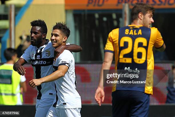 Silvestre Varela of Parma FC celebrates his goal with his team-mate Jose Mauri during the Serie A match between Parma FC and Hellas Verona FC at...