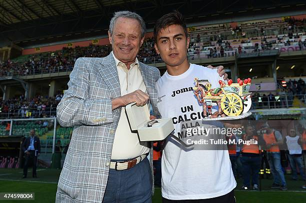 President Maurizio Zamparini and Paulo Dybala of Palermo pose before the Serie A match between US Citta di Palermo and ACF Fiorentina at Stadio Renzo...