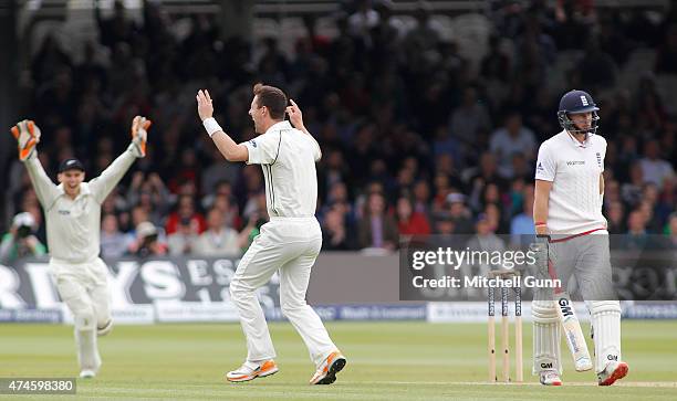 Matt Henry of New Zealand celebrates taking the wicket of Joe Root of England during day four of the 1st Investec Test match between England and New...