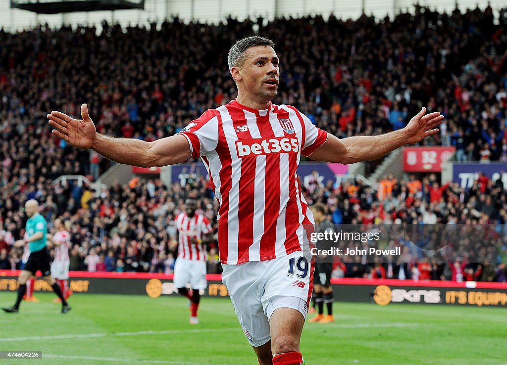 Stoke City v Liverpool - Premier League