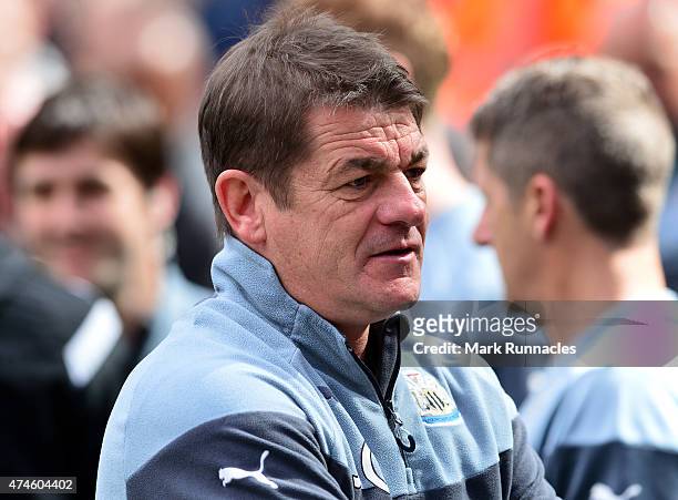 Newcastle United manager John Carver on the touch line during the Barclays Premier League match between Newcastle United and West Ham United at St...
