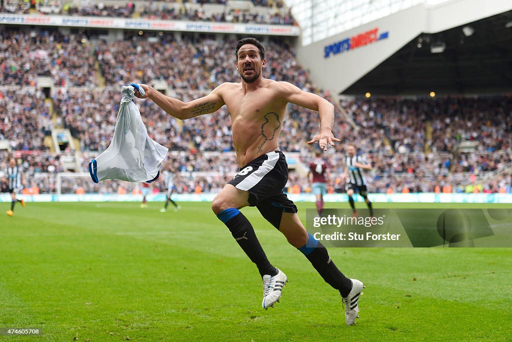 Newcastle United v West Ham United - Premier League