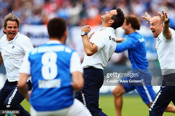 Head coach Dirk Schuster of Darmstadt celebrates after the Second Bundesliga match between SV Darmstadt 98 and FC St. Pauli at Stadion am...